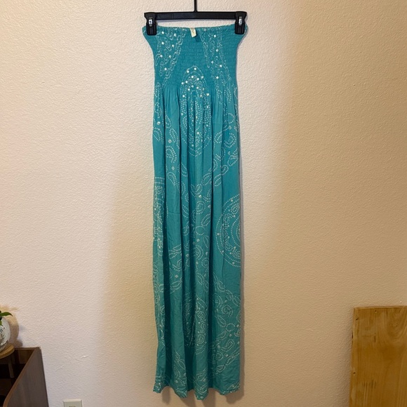 Elegant Teal Maxi Dress - Picture 5 of 5